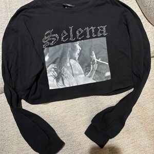 Forever 21 Black Graphic Crop Top